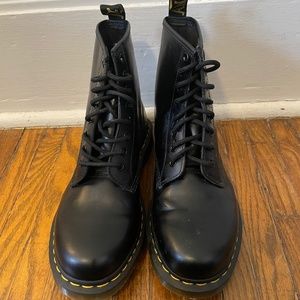 Doc Martens 1460 Smooth Leather Boots